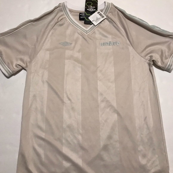 Umbro Jersey Taupe V-Neck Shirt Small NWT - Picture 2 of 9